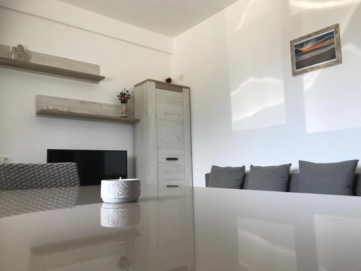 Appartement La Belle Vie à Năvodari Extérieur photo